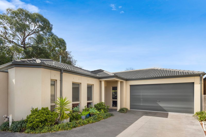 2/120 Harley Street North, Knoxfield VIC 3180