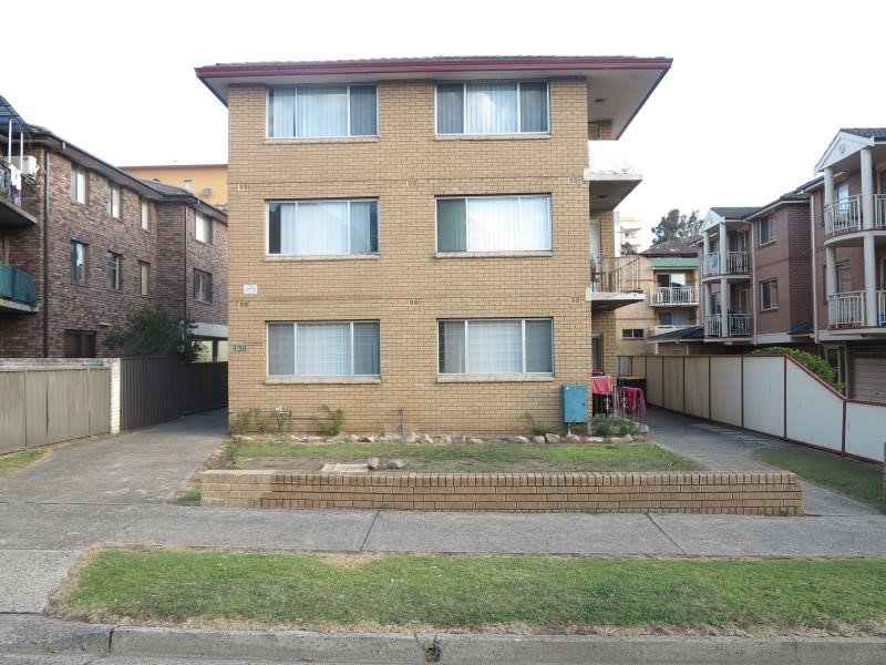 Photo - 2/120 Moore Street, Liverpool NSW 2170 - Image