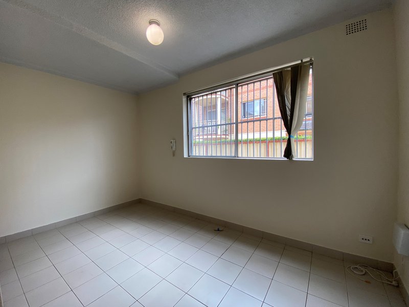 Photo - 2/120 Moore Street, Liverpool NSW 2170 - Image 8