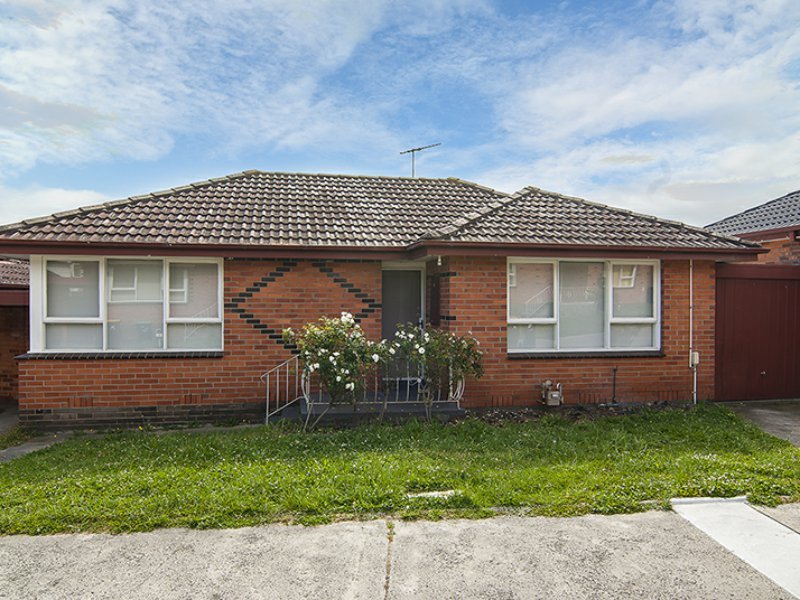 Photo - 2/1203 Heatherton Road, Noble Park VIC 3174 - Image 1