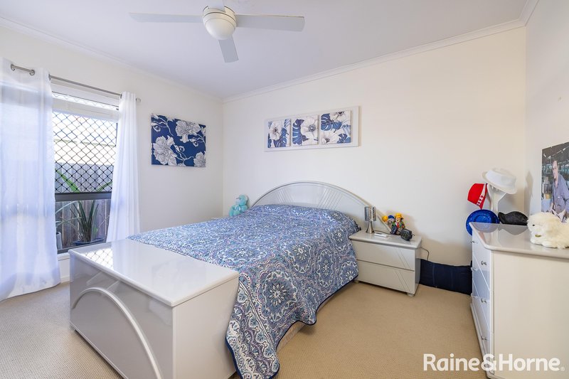 Photo - 2/121 Broadwater Terrace, Redland Bay QLD 4165 - Image 5