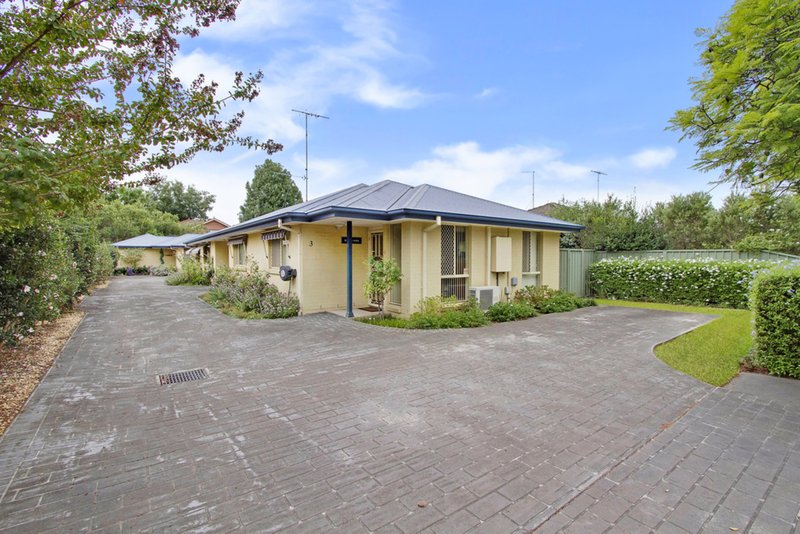 Photo - 2/121 Lennox Street, Richmond NSW 2753 - Image 9