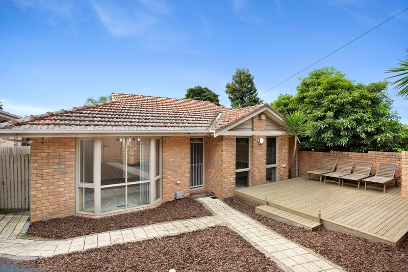 2/121 Yallambie Road, Macleod VIC 3085