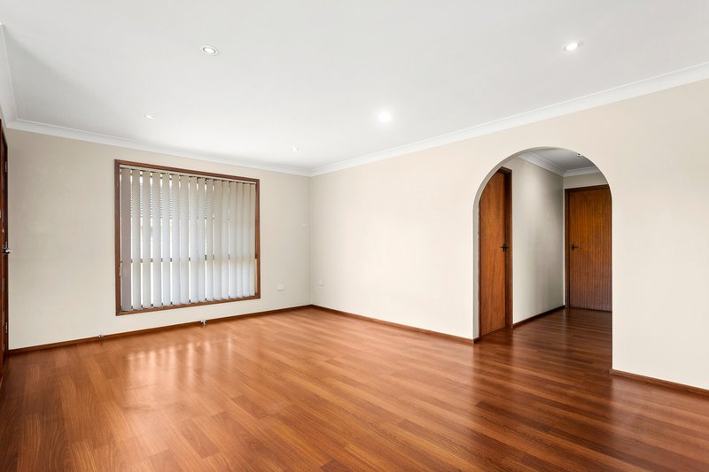 Photo - 2/121A Tongarra Road, Albion Park NSW 2527 - Image 2