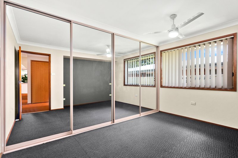 Photo - 2/121A Tongarra Road, Albion Park NSW 2527 - Image 6