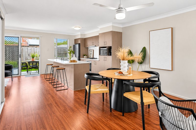 Photo - 2/122 Mount Cotton Road, Capalaba QLD 4157 - Image 5