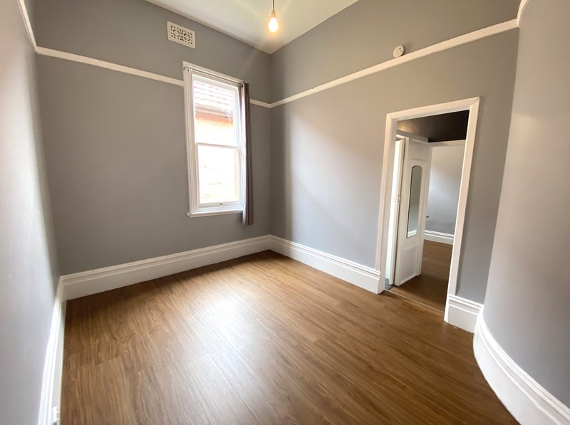 Photo - 2/122 Silver Street, Marrickville NSW 2204 - Image 4