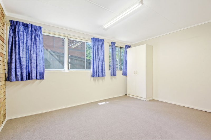 Photo - 2/1235 Gympie Road, Aspley QLD 4034 - Image 4