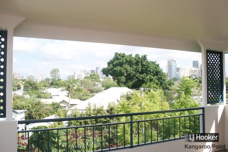 Photo - 21/239 Shafston Avenue, Kangaroo Point QLD 4169 - Image 18