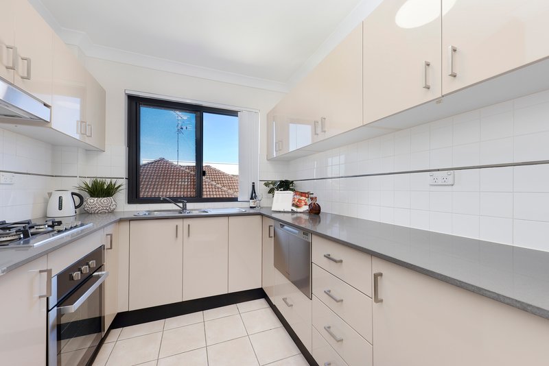 Photo - 21/25-29 Bond Street, Maroubra NSW 2035 - Image 2