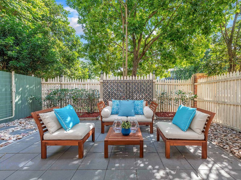 2/125 Allen Street, Hamilton QLD 4007