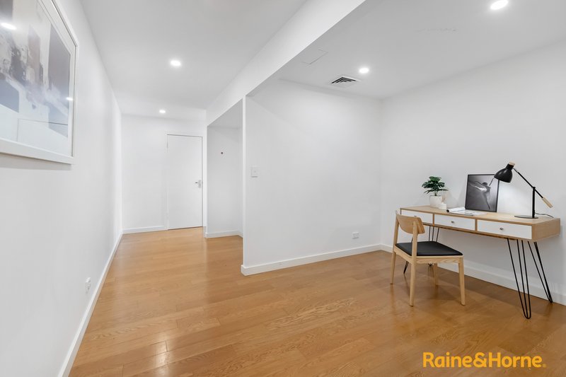 Photo - 212/5 Nina Gray Avenue, Rhodes NSW 2138 - Image 7