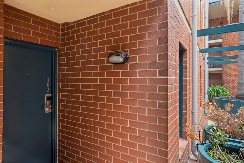 Photo - 21/255 Hindley Street, Adelaide SA 5000 - Image 3