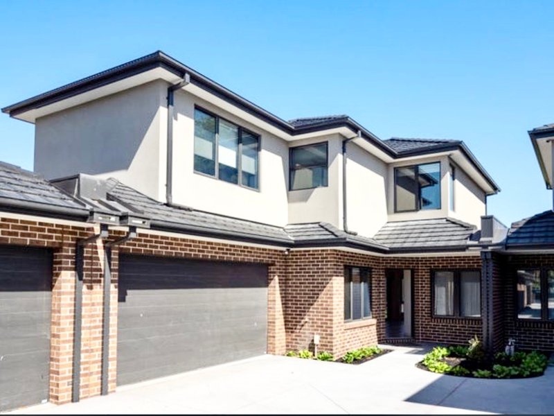 Photo - 2/1258 North Road, Oakleigh South VIC 3167 - Image 1