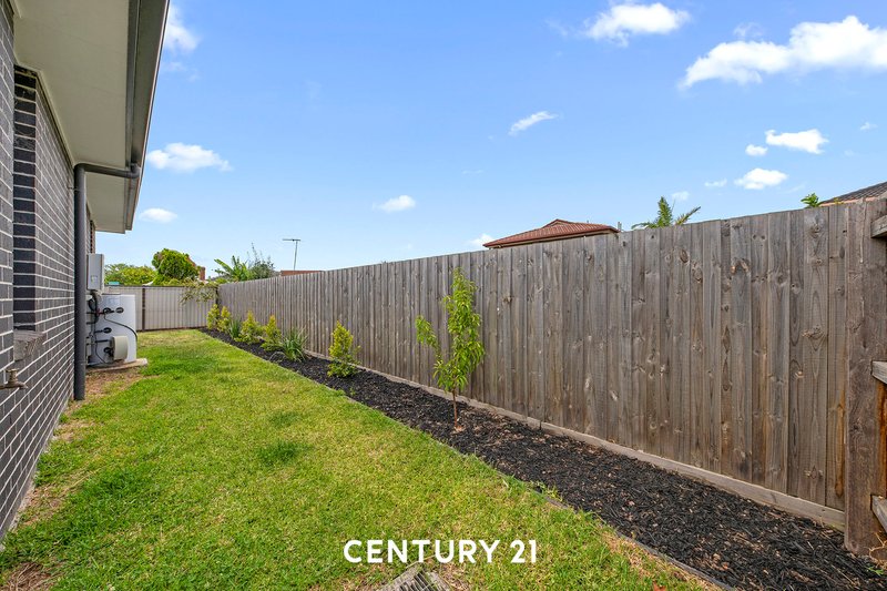 Photo - 2/126 Bourke Road, Clarinda VIC 3169 - Image 11