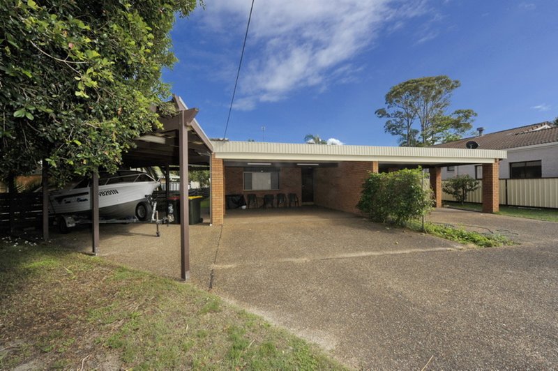 Photo - 2/126 Rigney Street, Shoal Bay NSW 2315 - Image 3