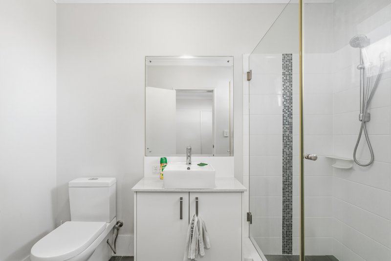 Photo - 2/126 Tibradden Circle, Ascot WA 6104 - Image 14