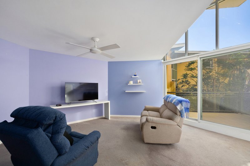 Photo - 212/637-641 Pittwater Road, Dee Why NSW 2099 - Image 2
