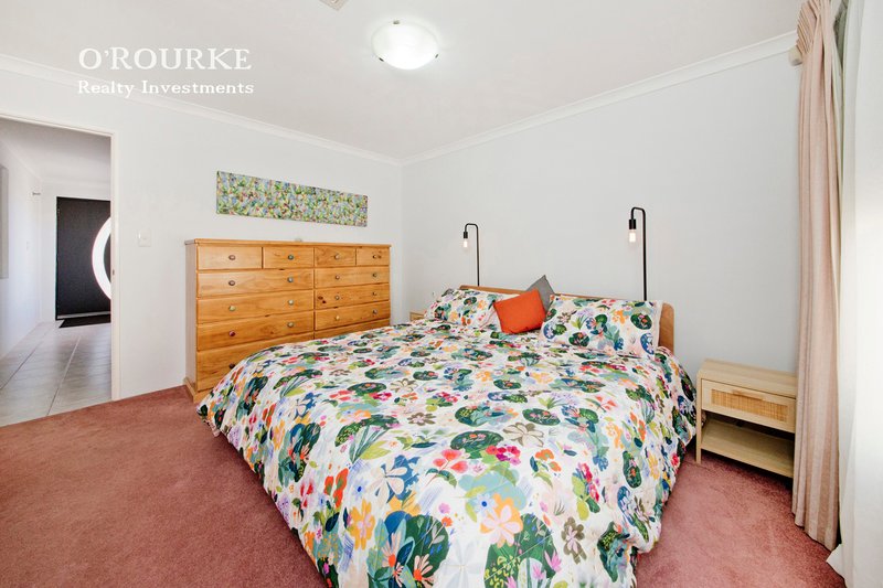 Photo - 2/127 Arlunya Aveune , Cloverdale WA 6105 - Image 6