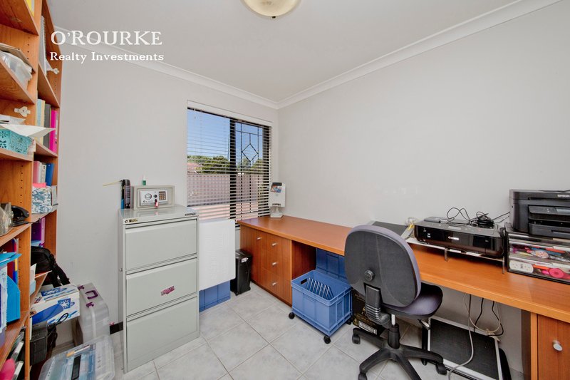 Photo - 2/127 Arlunya Aveune , Cloverdale WA 6105 - Image 17