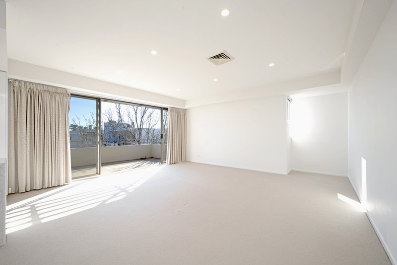 Photo - 21/27 Cunningham , Kingston ACT 2604 - Image 4