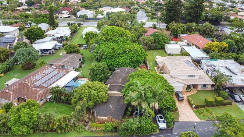 Photo - 2127 Wynnum Road, Wynnum West QLD 4178 - Image 10