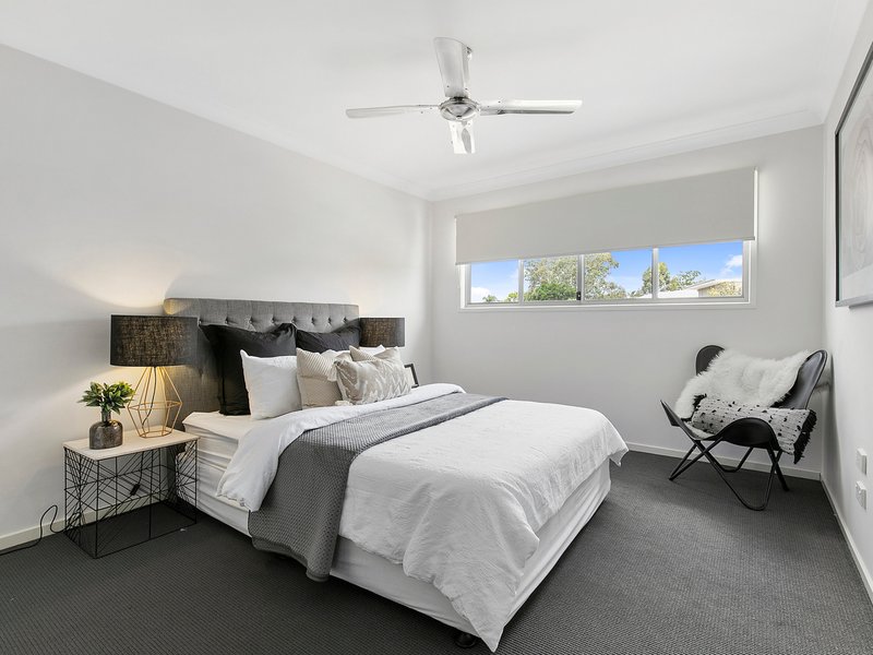 Photo - 2/128 Radford Road, Manly West QLD 4179 - Image 4