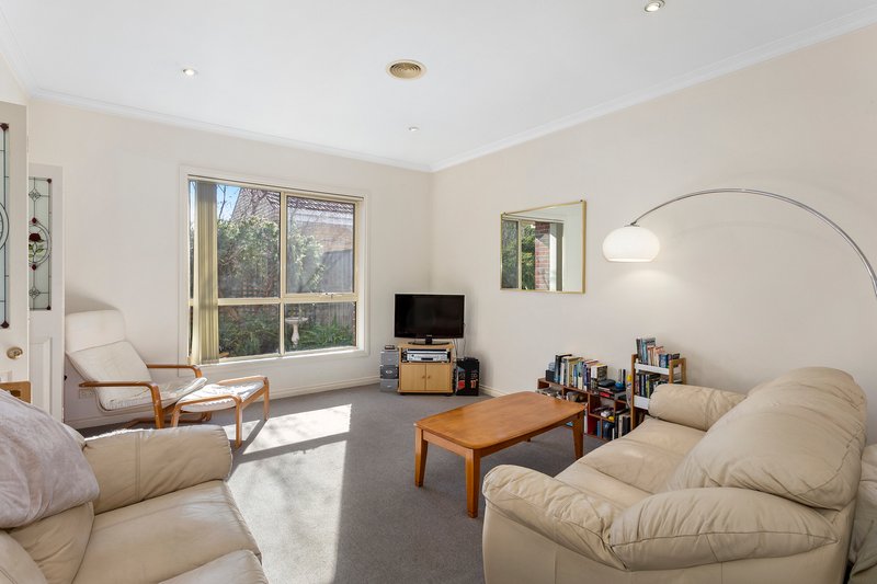 Photo - 2/1284 Nepean Highway, Cheltenham VIC 3192 - Image 2