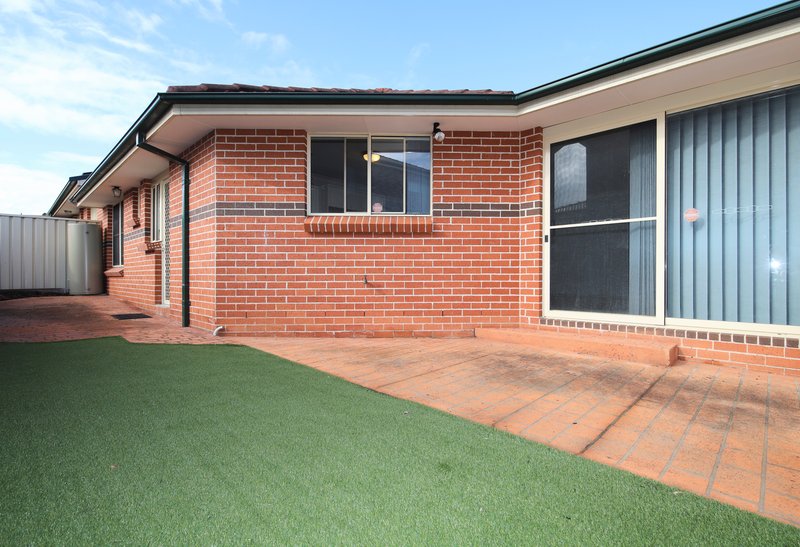 Photo - 2/129 Chester Hill Road, Bass Hill NSW 2197 - Image 11