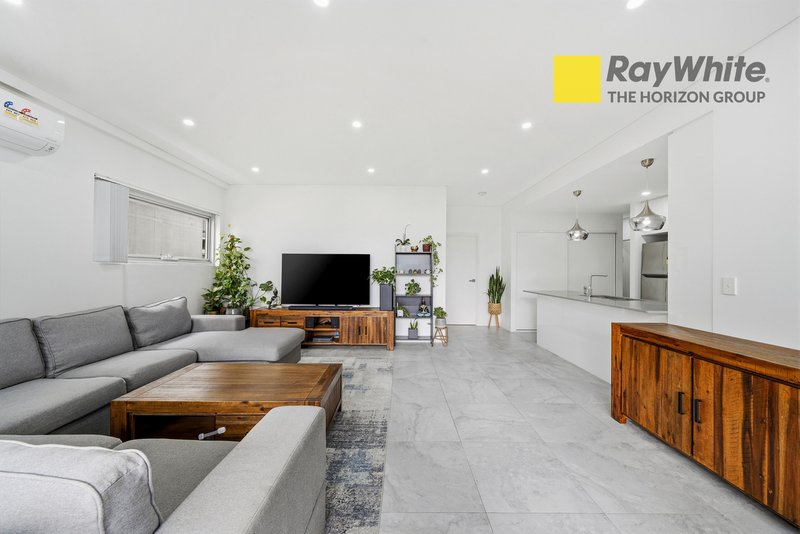 Photo - 21/29 Dressler Court, Merrylands NSW 2160 - Image 4