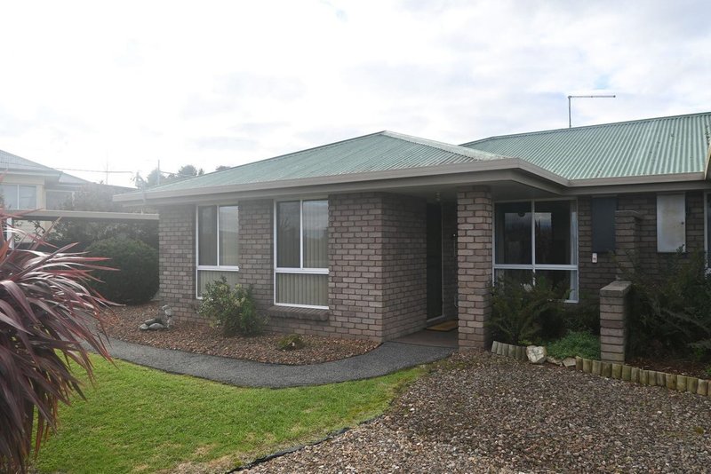 Photo - 2/129 Emu Bay Road, Deloraine TAS 7304 - Image 2