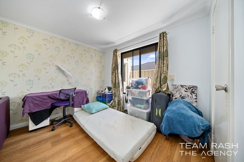 Photo - 2/129A Coolgardie Avenue, Redcliffe WA 6104 - Image 12