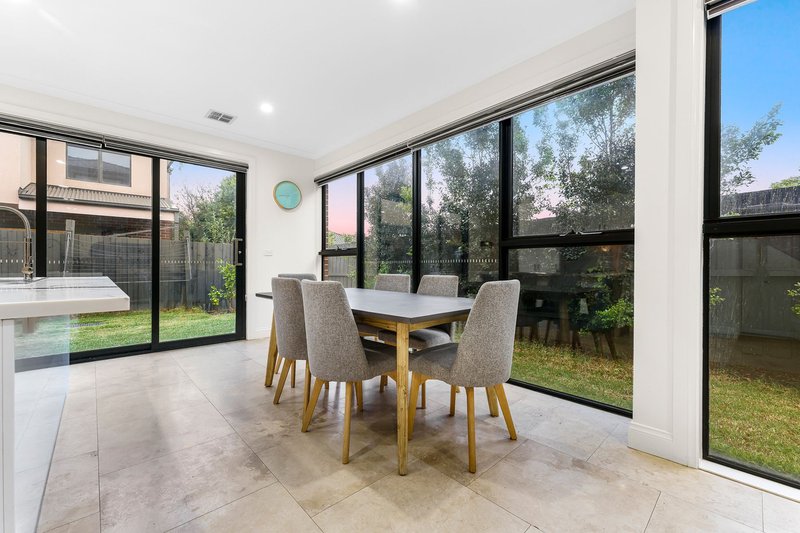 Photo - 2/12A Grandview Avenue, Dandenong VIC 3175 - Image 7