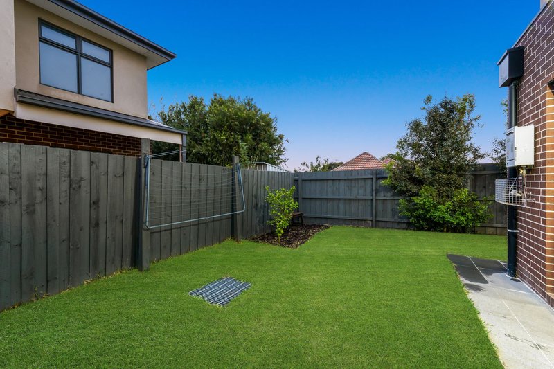 Photo - 2/12A Grandview Avenue, Dandenong VIC 3175 - Image 17