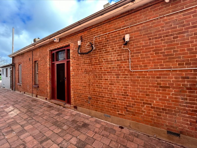 Photo - 212a Russell Street, Bathurst NSW 2795 - Image 9