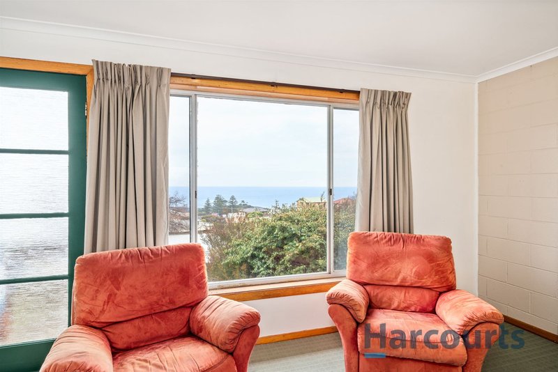 Photo - 2/12B Kelvin Street, Penguin TAS 7316 - Image 4