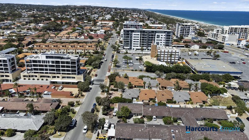 Photo - 2/13-15 Hastings Street, Scarborough WA 6019 - Image 21