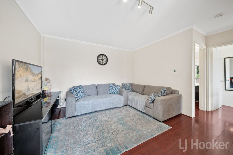 Photo - 2/13-17 Carinya Street, Queanbeyan NSW 2620 - Image 6