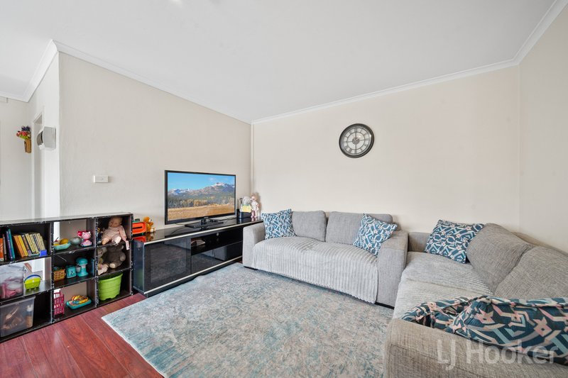 Photo - 2/13-17 Carinya Street, Queanbeyan NSW 2620 - Image 7