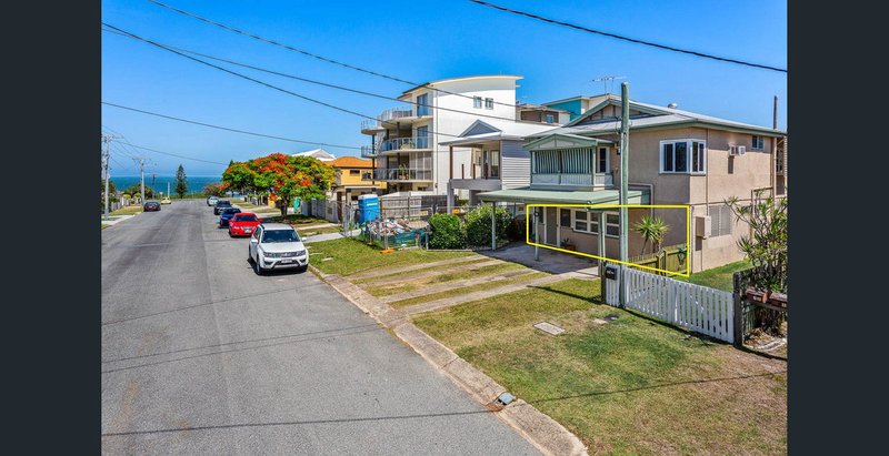 Photo - 2/13 Annie Street, Woody Point QLD 4019 - Image 9