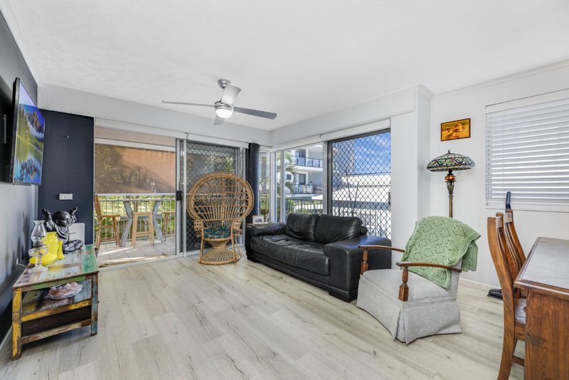 Photo - 2/13 Arthur Street, Kings Beach QLD 4551 - Image 3