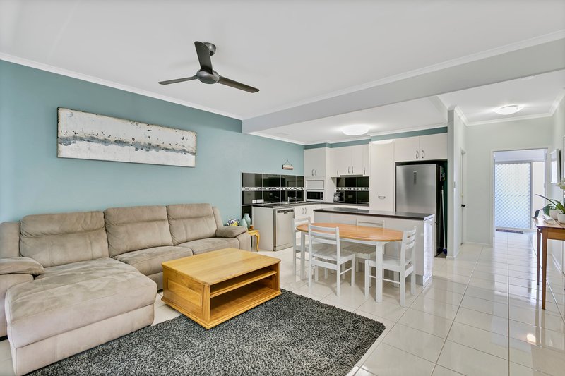 Photo - 2/13 Arwen Street, Maroochydore QLD 4558 - Image 6