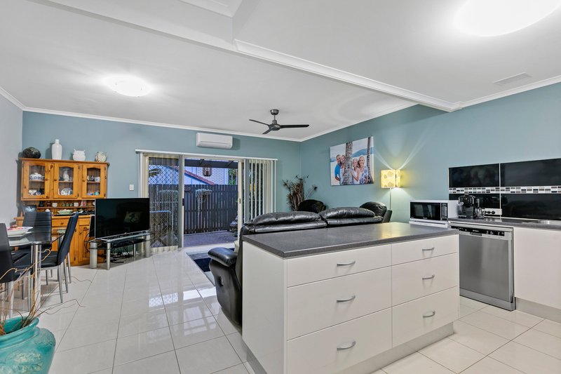 Photo - 2/13 Arwen Street, Maroochydore QLD 4558 - Image 8