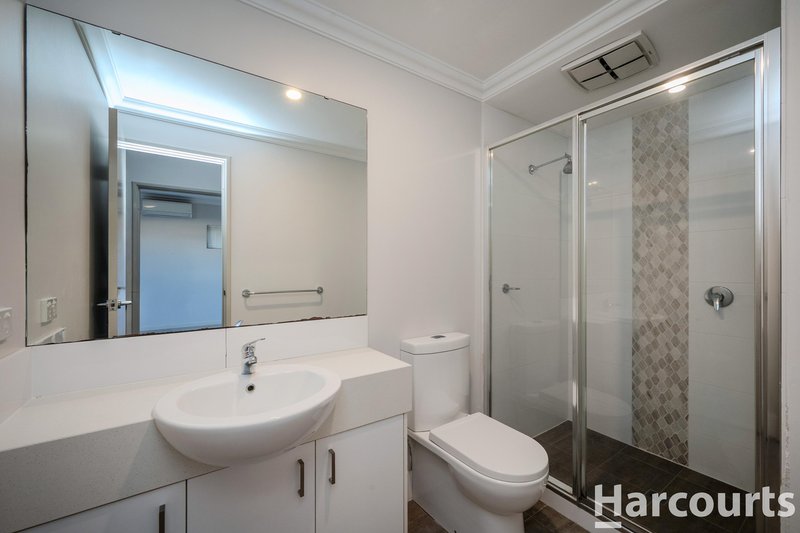 Photo - 2/13 Belcastro Way, Madeley WA 6065 - Image 12