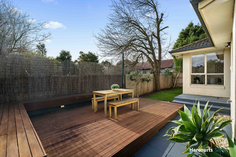 Photo - 2/13 Binalong Avenue, Chadstone VIC 3148 - Image 16