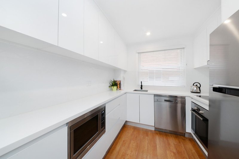 Photo - 2/13 Botany Street, Bondi Junction NSW 2022 - Image 2