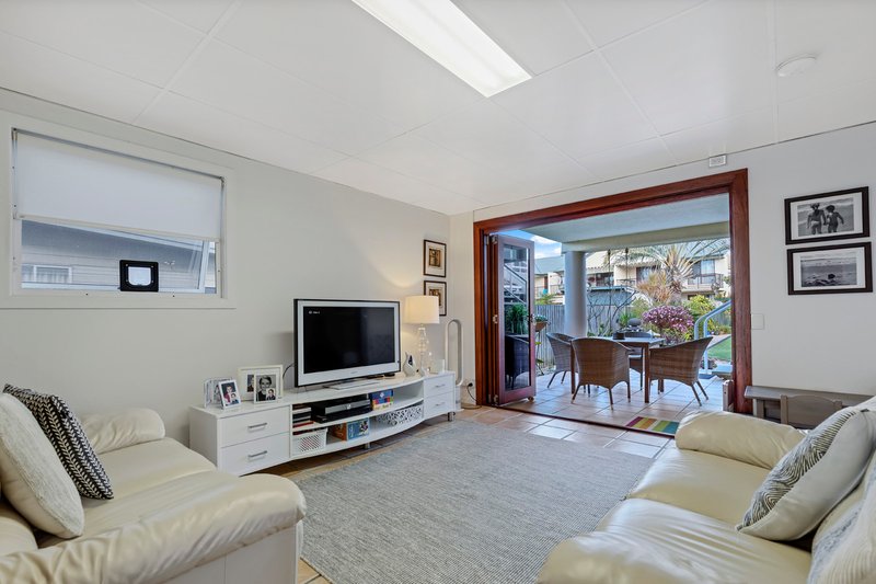 Photo - 213 Bradman Avenue, Maroochydore QLD 4558 - Image 15