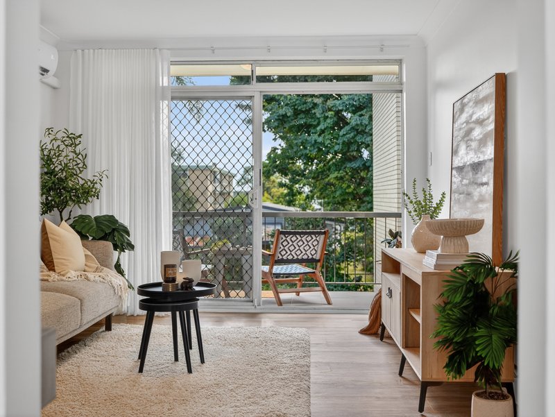 Photo - 2/13 Buckland Road, Nundah QLD 4012 - Image 5