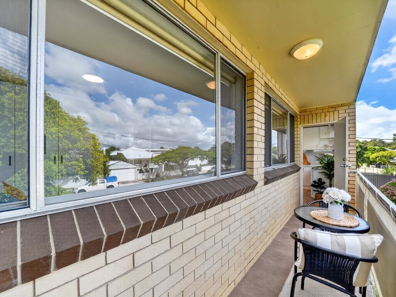 Photo - 2/13 Buckland Road, Nundah QLD 4012 - Image 13