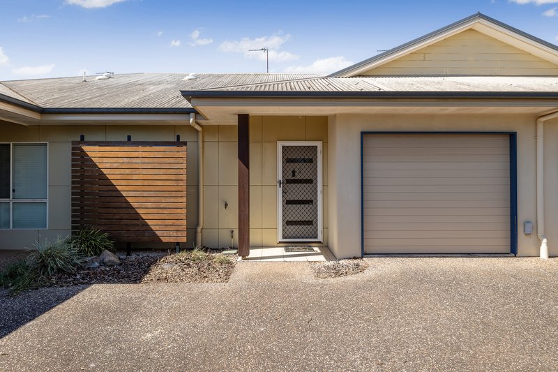 Photo - 2/13 Campbell Drive, Highfields QLD 4352 - Image 1